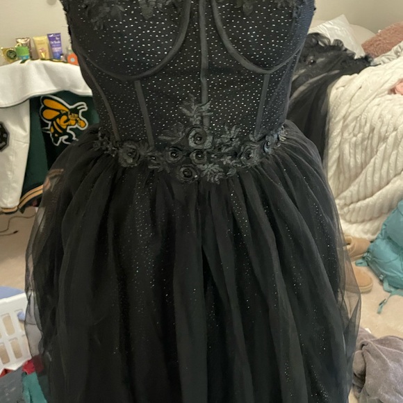 Prom Dress - Picture 4 of 4